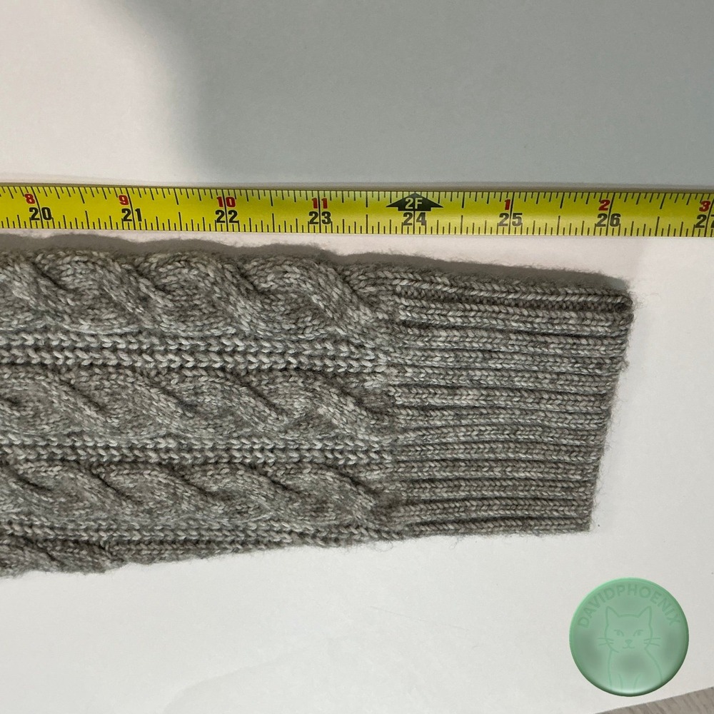 EXPRESS Cable Knit Turtleneck Sweater Gray Size M – Conscious Edit - Picture 8 of 9